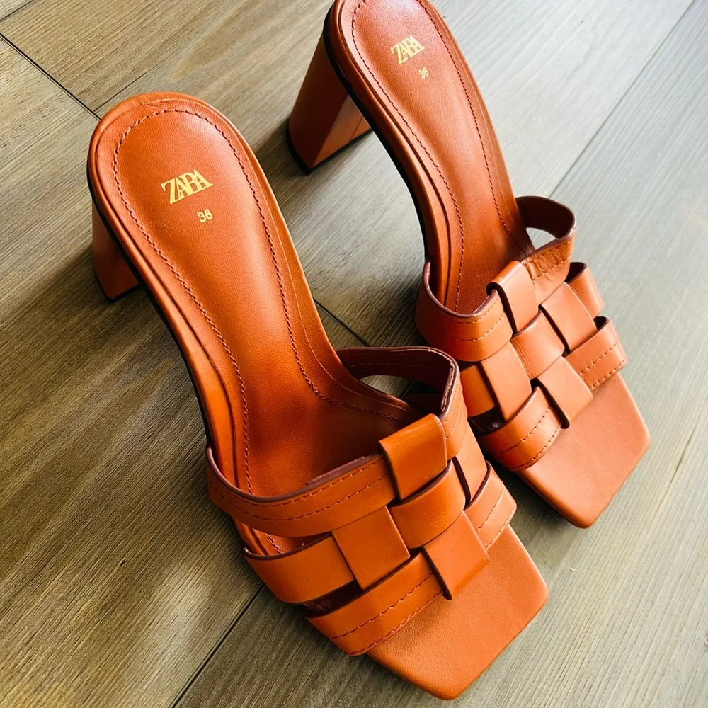 Zara - Picture 4 of 5